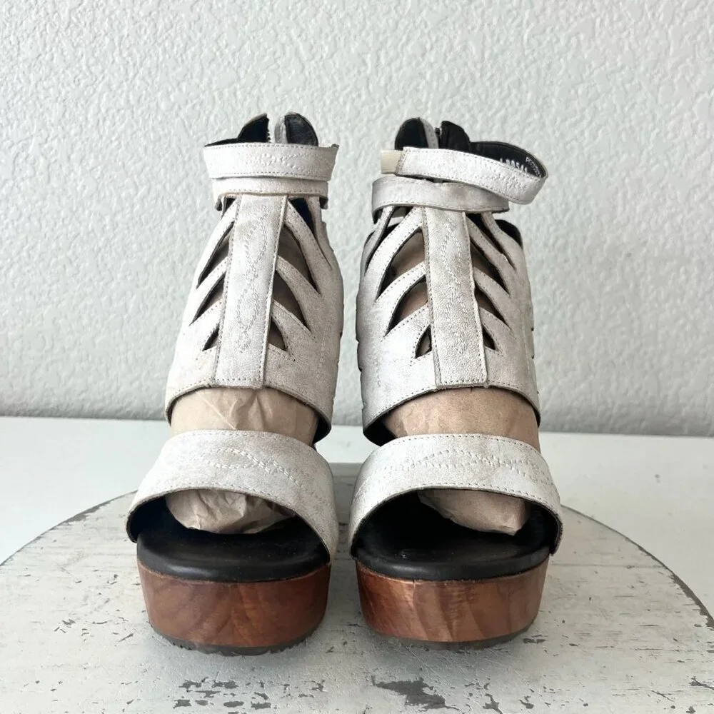 Lane Boots BECCA Wedges Womens Sz 5 Western Cowgirl White Wooden Heeled Sandals - Picture 5 of 12